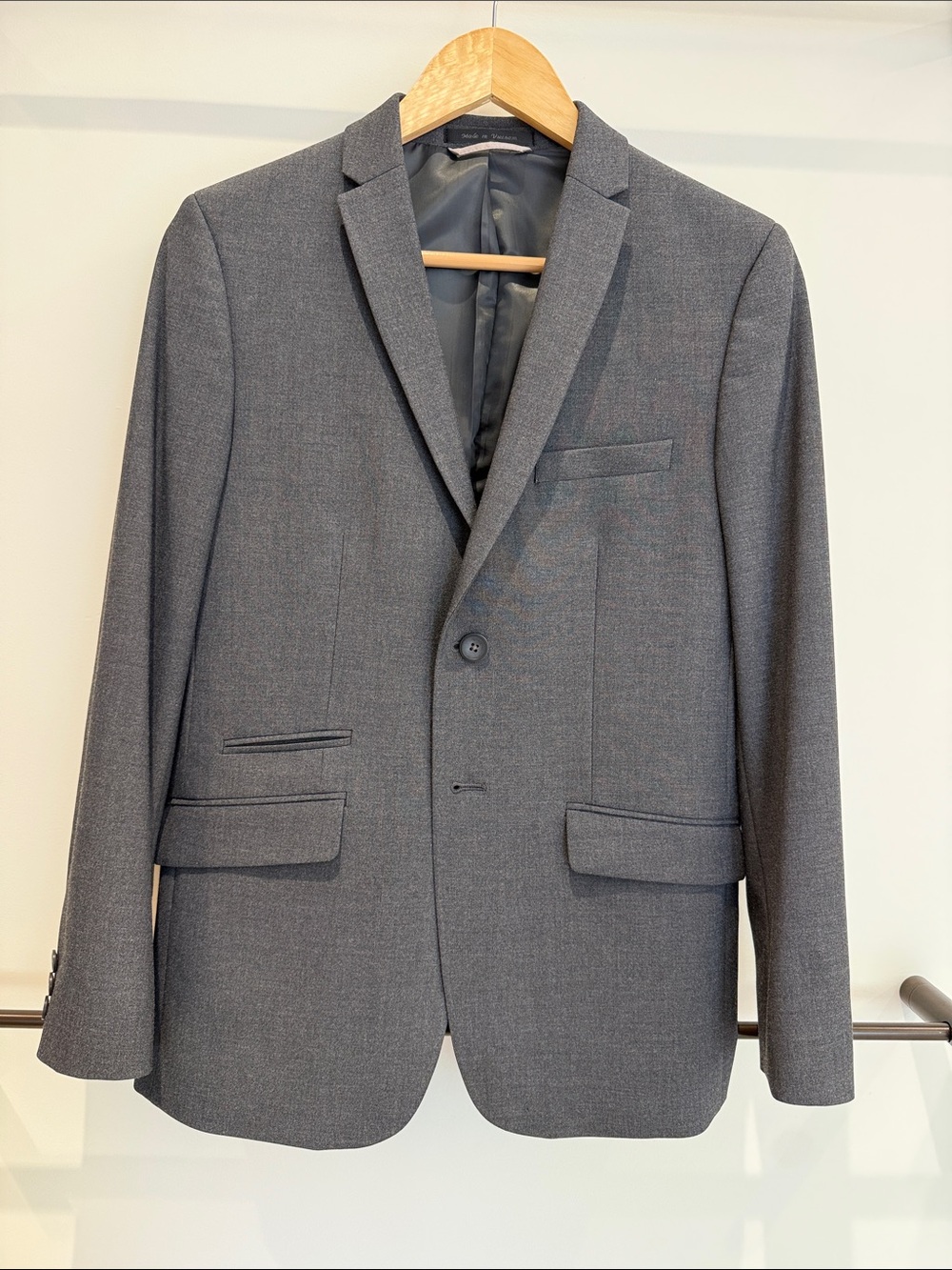Marc New York Men's Charcoal Gray Two-Button Blazer